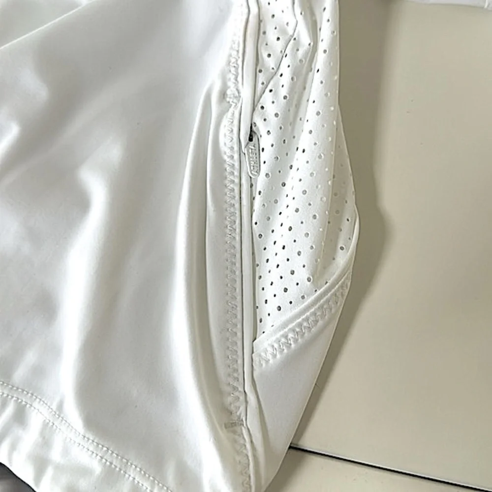 NWT! Athleta White Pacifica II Tee!